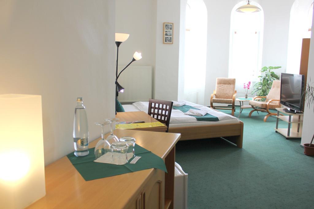 Hotel Central Český Těšín Δωμάτιο φωτογραφία